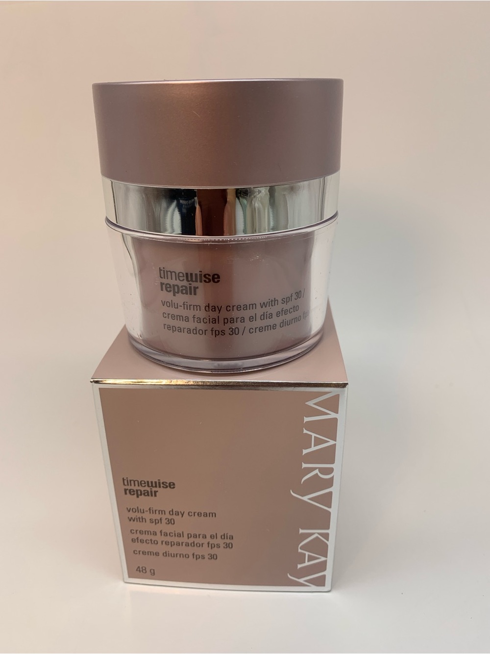 TimeWise Repair® Volu-Firm® Day Cream Sunscreen Broad Spectrum SPF 30*